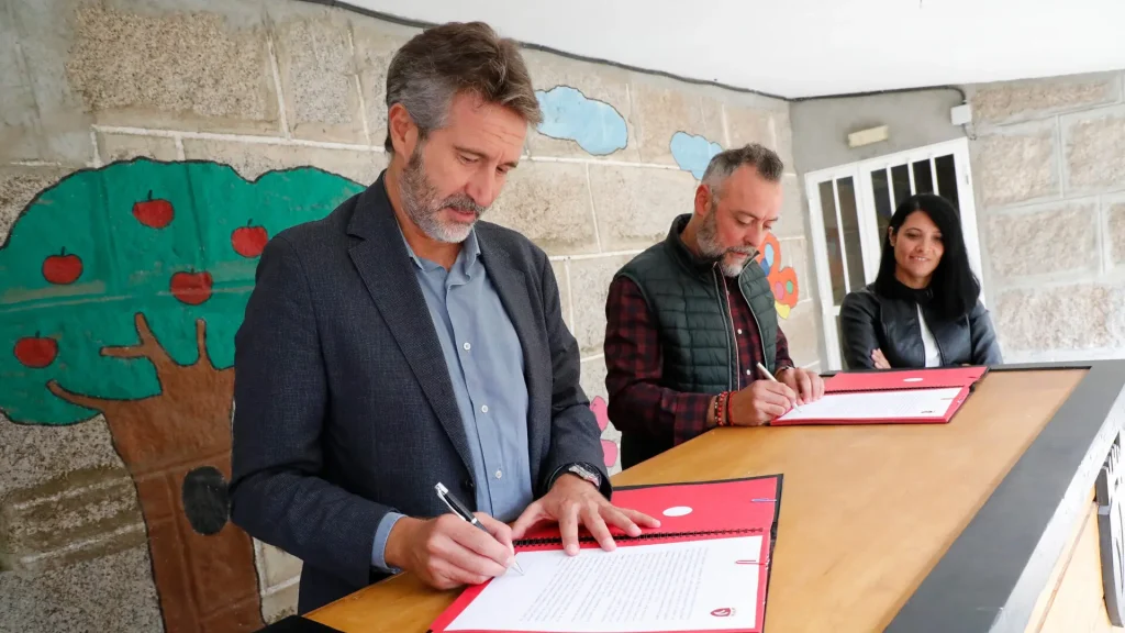 Vilagarcía nos cede la antigua escuela de Guillán como centro de día